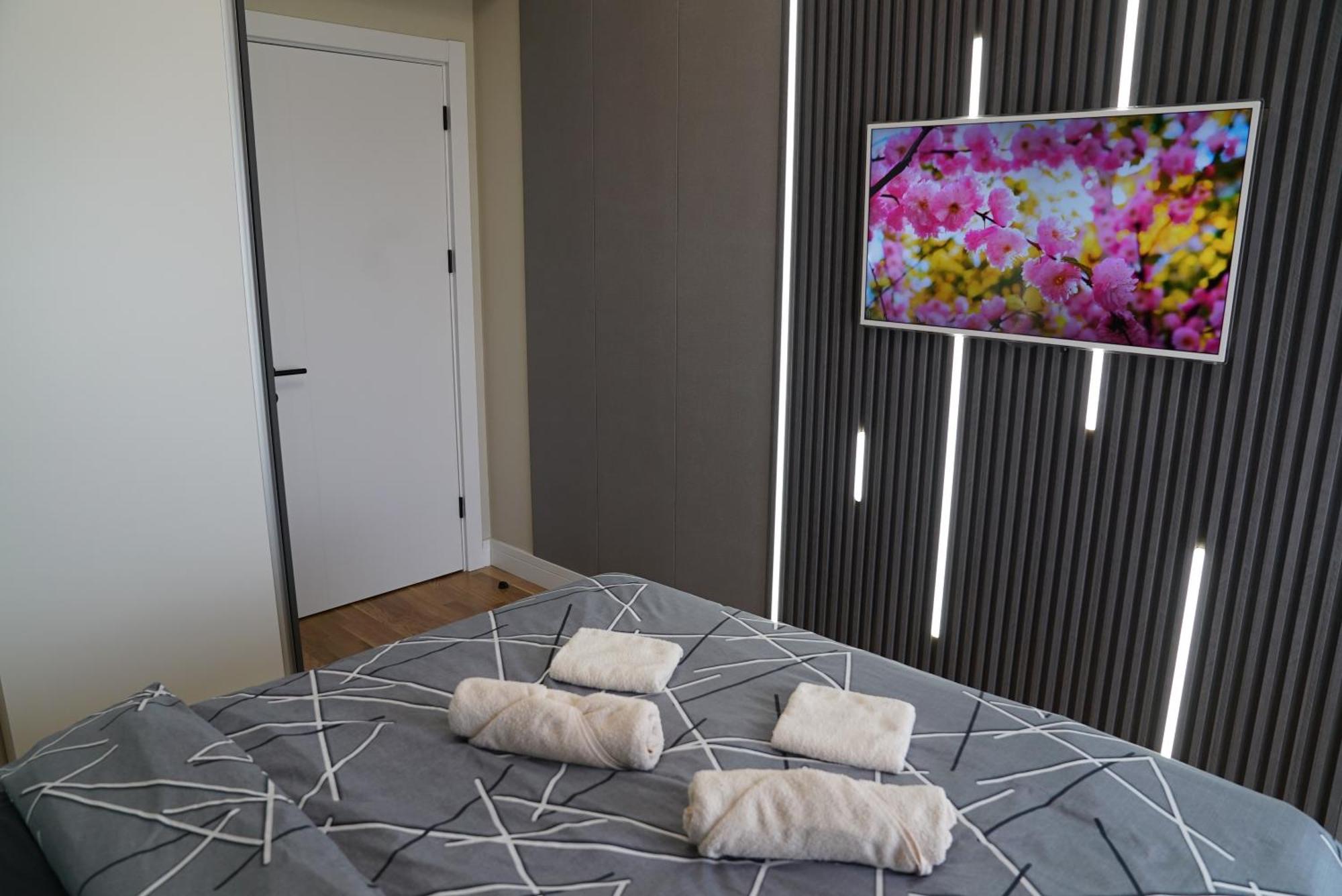 Diamond 72 Apartment , Skopje City - Center, Diamond Residences, Free Parking Exteriör bild